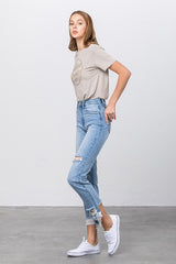 HIGH WAIST TAPERED JEANS