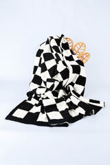 Black & White Checkerboard 127*152cm Flannel Blanket