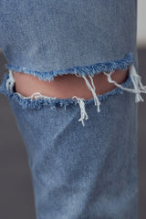 HIGH RISE STRAIGHT ANKLE JEAN