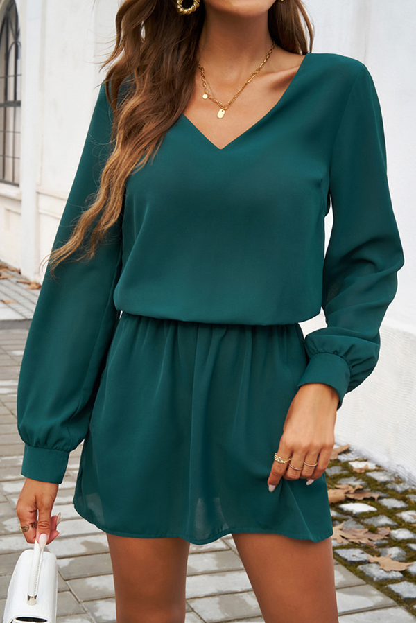 Evergreen Solid Color Long Sleeve V Neck Bubble Sleeve Dress