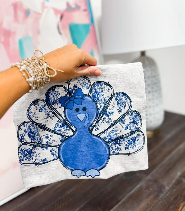 Pretty Blue floral Turkey tee