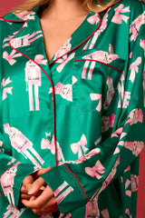 Green Nutcracker Lapel Collar Long Sleeve Top And Shorts Pajama Set