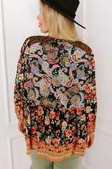 Black Plus Size Paisley Print V Neck Bubble Sleeve Blouse