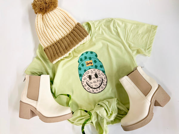 Lucky Beanie smiley tee